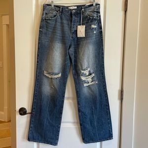 NWT Kan Can The Diana Distressed Jeans